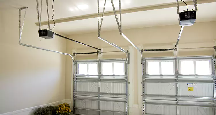 Residential Emergency Garage Door Repair in Millbrae, CA